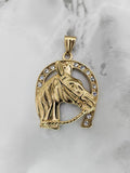 Dije caballo piedras